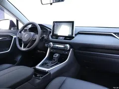 2021 Toyota RAV4 2.0L CVT 2WD Fashion PLUS, белый — фото 19