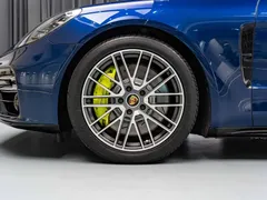2021 Porsche Panamera 4S E-Hybrid Sport Turismo PHEV, синий — фото 5