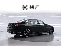 2022 BMW 7 Series 740Li xDrive Executive M Sport Package, чёрный — фото 3