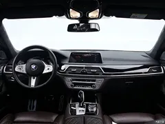 2022 BMW 7 Series 740Li xDrive Executive M Sport Package, чёрный — фото 5