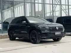 2021 Volkswagen Touareg 3.0TSI, чёрный — фото 2