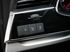 2021 Audi Q8 55 TFSI, чёрный — фото 7