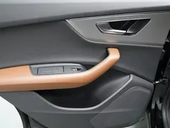 2021 Audi Q8 55 TFSI, чёрный — фото 15