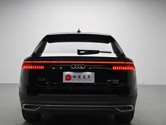 2021 Audi Q8 55 TFSI, чёрный — фото 17