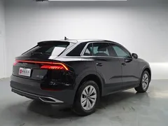 2021 Audi Q8 55 TFSI, чёрный — фото 18