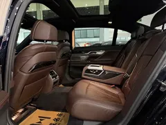 2021 BMW 7 Series 7 730Li M, чёрный — фото 6