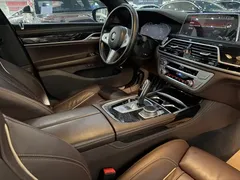 2021 BMW 7 Series 7 730Li M, чёрный — фото 10