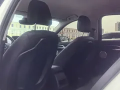 2023 BMW 1 Series 120i M Sport, белый — фото 6