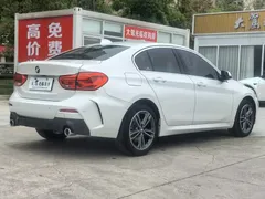 2023 BMW 1 Series 120i M Sport, белый — фото 9