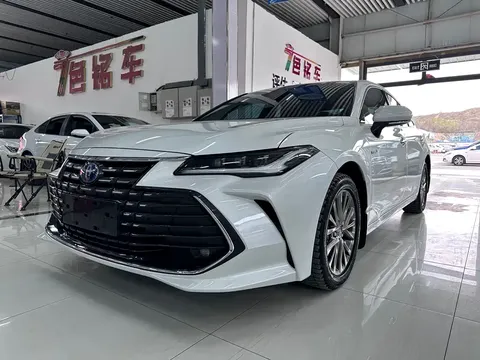2023 Toyota Avalon Hybrid 2.5L Luxury