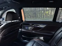 2021 BMW 7 Series 730Li M, чёрный — фото 13