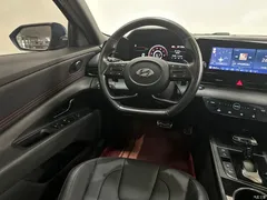 2021 Hyundai Elantra 240TGDi DCT LUX Premium, синий — фото 11