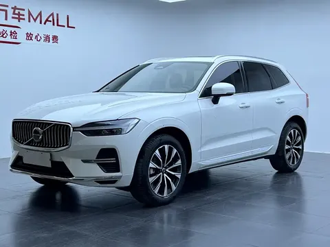 2023 Volvo XC60 4WD Luxury