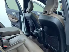 2023 Volvo XC60 4WD Luxury, белый — фото 14