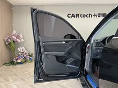 2020 Audi Q5L 45 TFSI, чёрный — фото 15