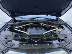 2021 BMW X6 xDrive40i M Sport Package, чёрный — фото 23