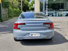 2022 Volvo S90 B5 Zhiyuan Luxury — фото 5