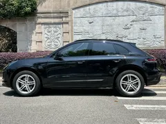 2022 Porsche Macan 2.0T, чёрный — фото 3
