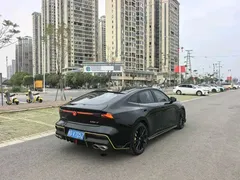2022 Changan UNI-V 1.5T, чёрный — фото 4
