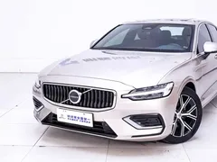 2023 Volvo S60 B4 Zhiyi Luxury — фото 3