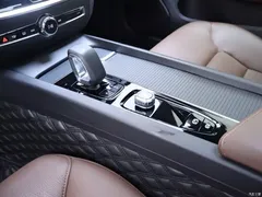 2023 Volvo S60 B4 Zhiyi Luxury — фото 12