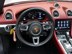 2022 Porsche 718 Spyder 2.0T — фото 13