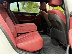 2022 BMW 5 Series 5 535Le M, белый — фото 6
