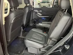 2024 Hongqi HS7 2.0T PHEV 4WD Qichang 6-seater, чёрный — фото 23