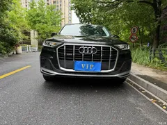 2023 Audi Q7 55 TFSI quattro S line sporty, чёрный — фото 3