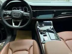 2023 Audi Q7 55 TFSI quattro S line sporty, чёрный — фото 7