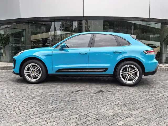 2022 Porsche Macan 2.0T