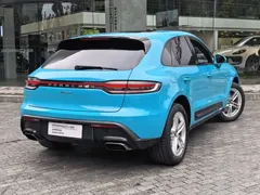 2022 Porsche Macan 2.0T, синий — фото 19