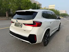 2023 BMW X1 M, белый — фото 6