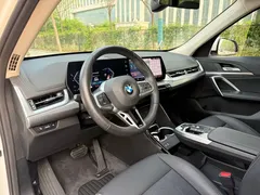 2023 BMW X1 M, белый — фото 10