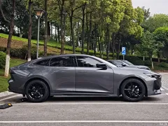 2023 Changan UNI-V 1.5T Premium Type — фото 4