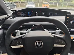 2023 Changan UNI-V 1.5T Premium Type — фото 14