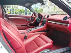 2022 Porsche 718 Cayman 2.0T, белый — фото 12