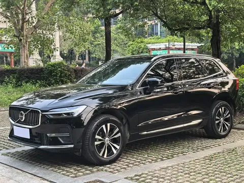 2022 Volvo XC60 B5 4WD Luxury