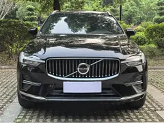2022 Volvo XC60 B5 4WD Luxury, чёрный — фото 2