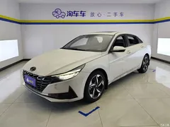 2021 Hyundai Elantra 1.5L CVT LUX Premium, белый — фото 1