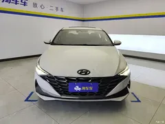 2021 Hyundai Elantra 1.5L CVT LUX Premium, белый — фото 2