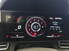 2021 Hyundai Elantra 1.5L CVT LUX Premium, белый — фото 14