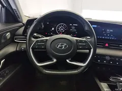 2021 Hyundai Elantra 1.5L CVT LUX Premium, белый — фото 15