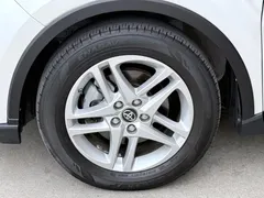 2022 Toyota C-HR 2.0L Comfort, белый — фото 12