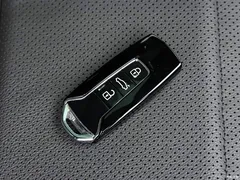 2021 Volkswagen Touareg 3.0TSI Ruixiang Classic Sports Package, синий — фото 38