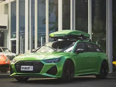 2022 Audi RS 6 4.0T Avant, чёрный — фото 1