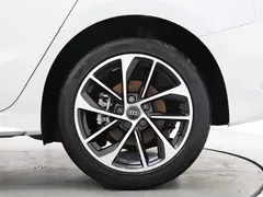 2022 Audi A3 Sportback 35 TFSI, белый — фото 4