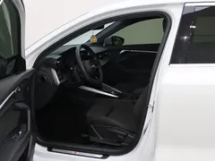 2022 Audi A3 Sportback 35 TFSI, белый — фото 7