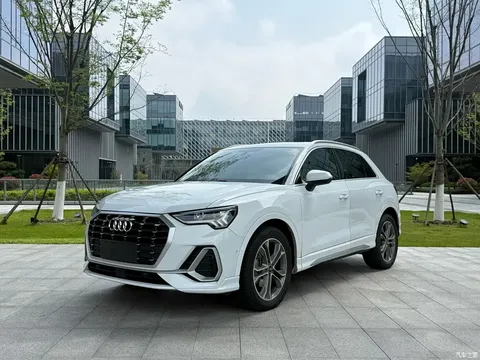 2021 Audi Q3 40 TFSI fashionable and dynamic