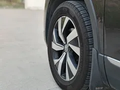 2020 Volkswagen Tayron 330TSI 2WD, чёрный — фото 4
